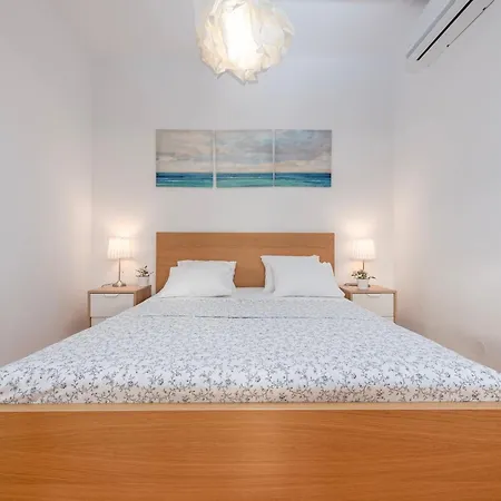 Lu Benica Apartman *